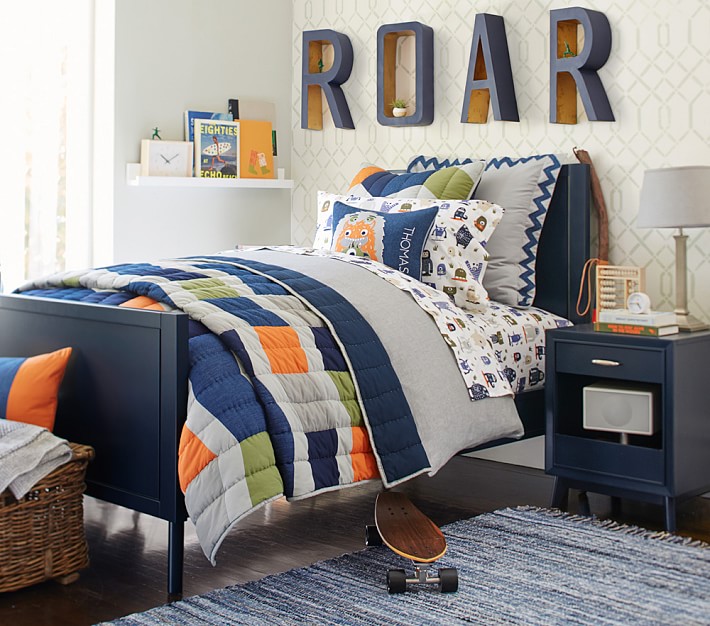 Pottery barn shop boys bedding